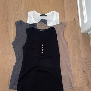 Women's Tank Tops - 4 pack